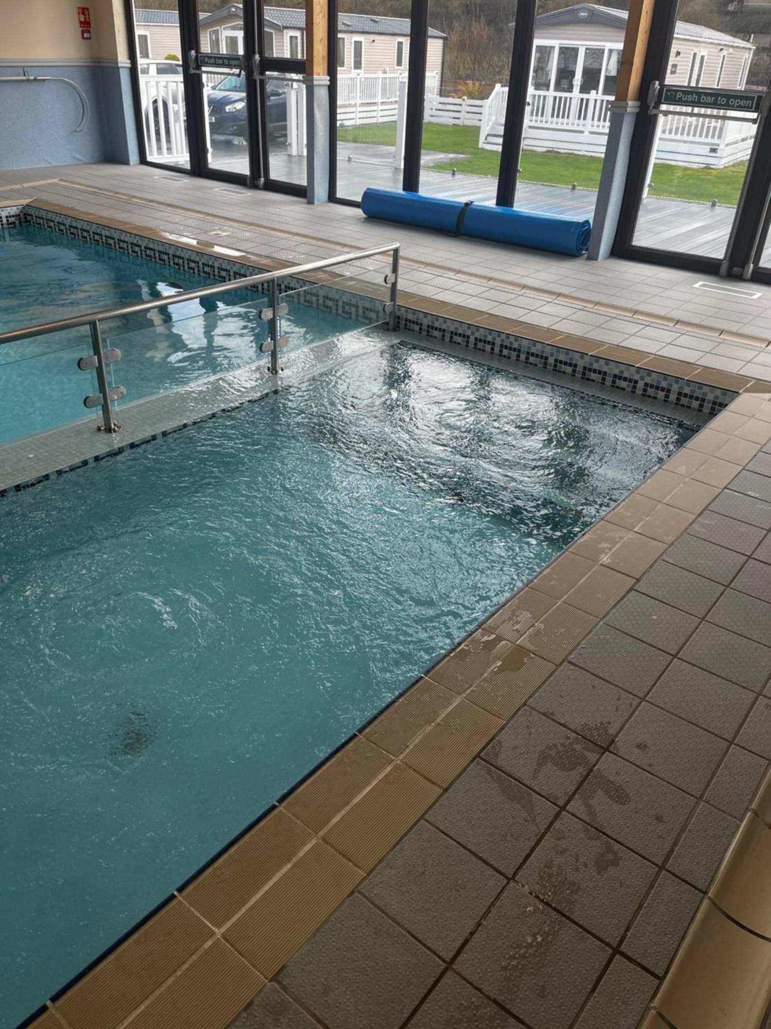 Ger-Y-Bwlch - Spacious Static On 5Star Site With Swimming Pool ベンスレフ エクステリア 写真